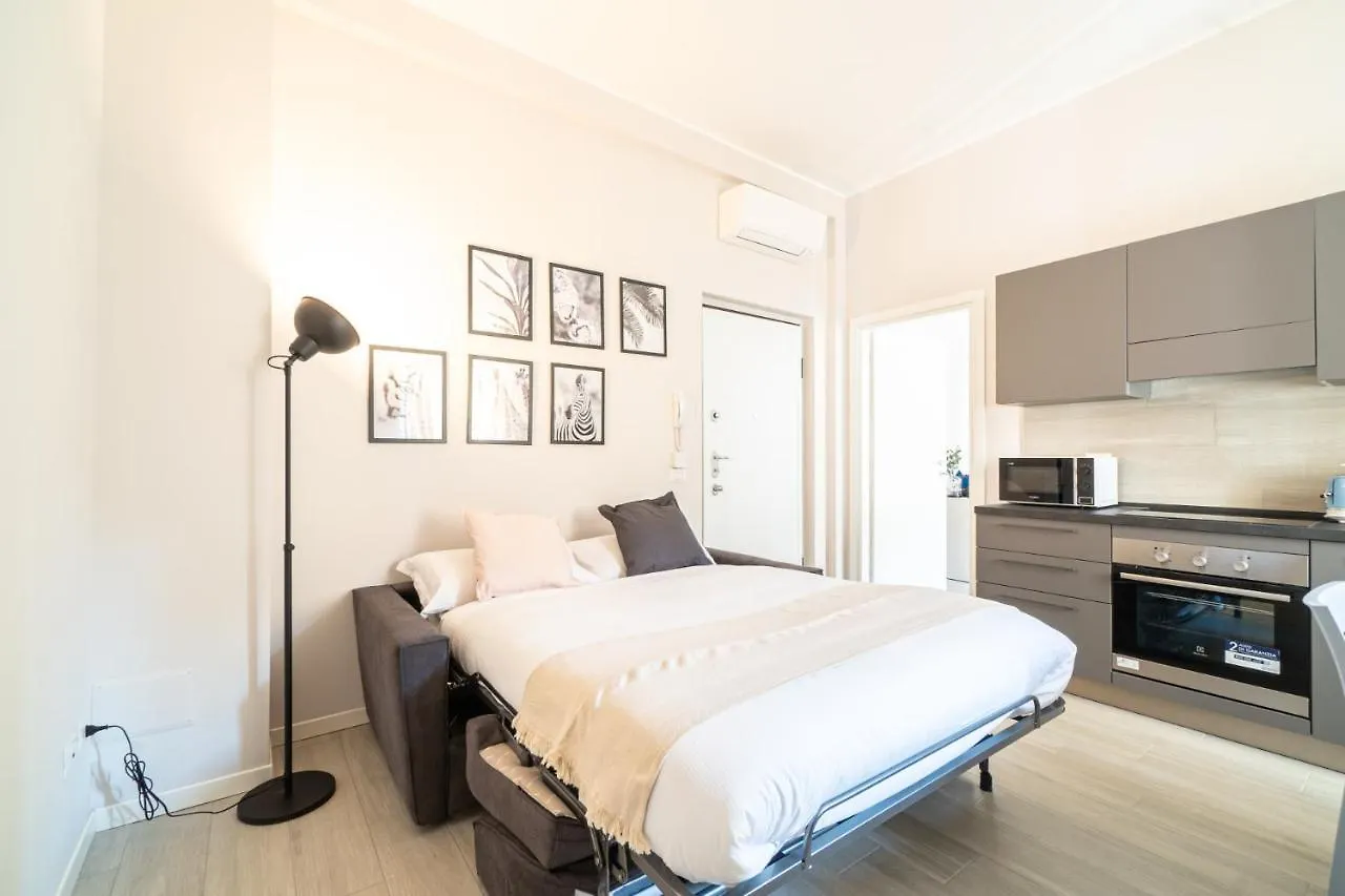 Easylife - Accogliente Residenza A Due Passi Dal Duomo Lägenhet Milano