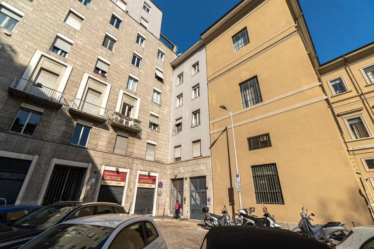 Easylife - Accogliente Residenza A Due Passi Dal Duomo Lägenhet Milano
