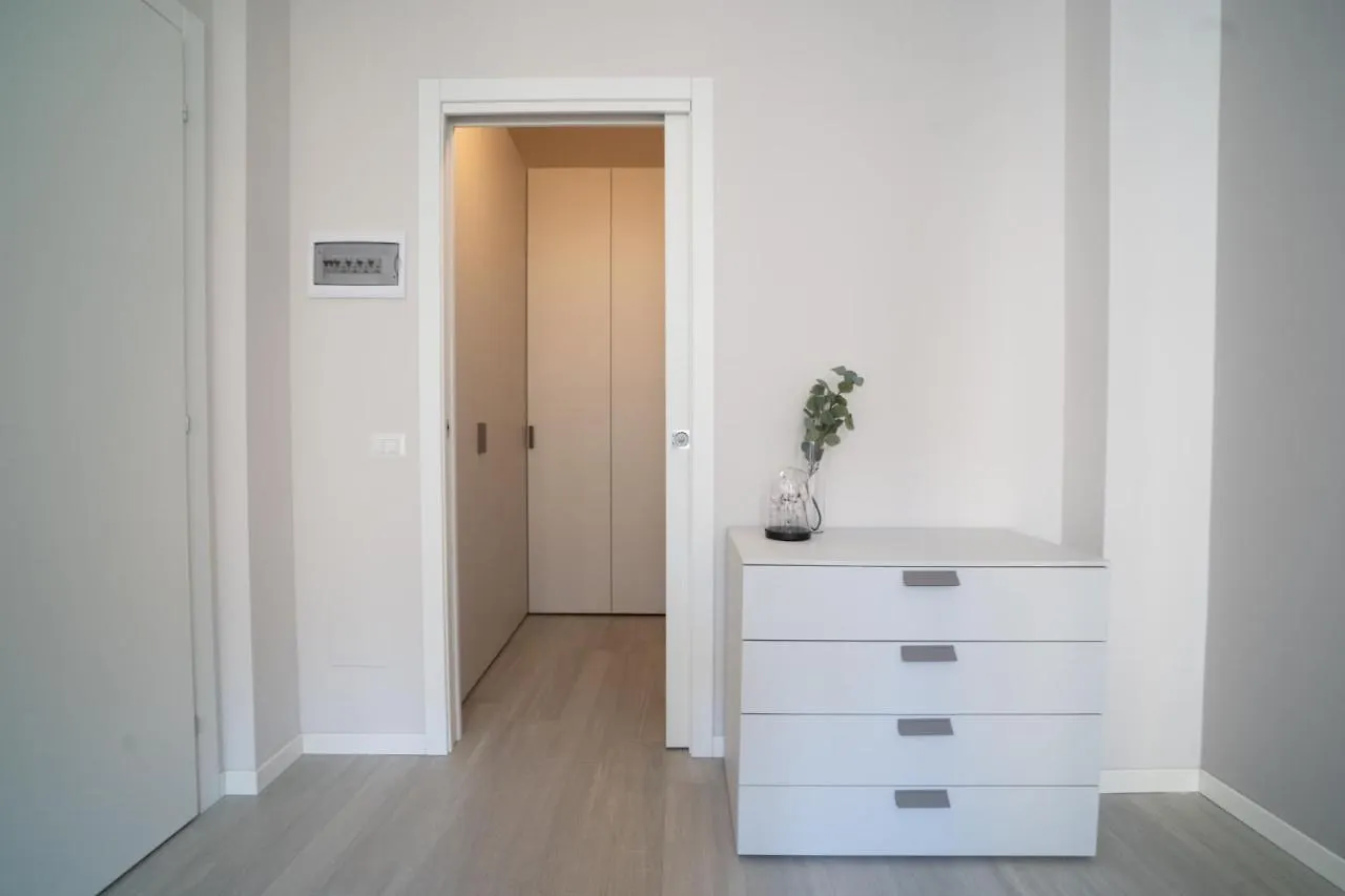 Easylife - Accogliente Residenza A Due Passi Dal Duomo Apartment Milan