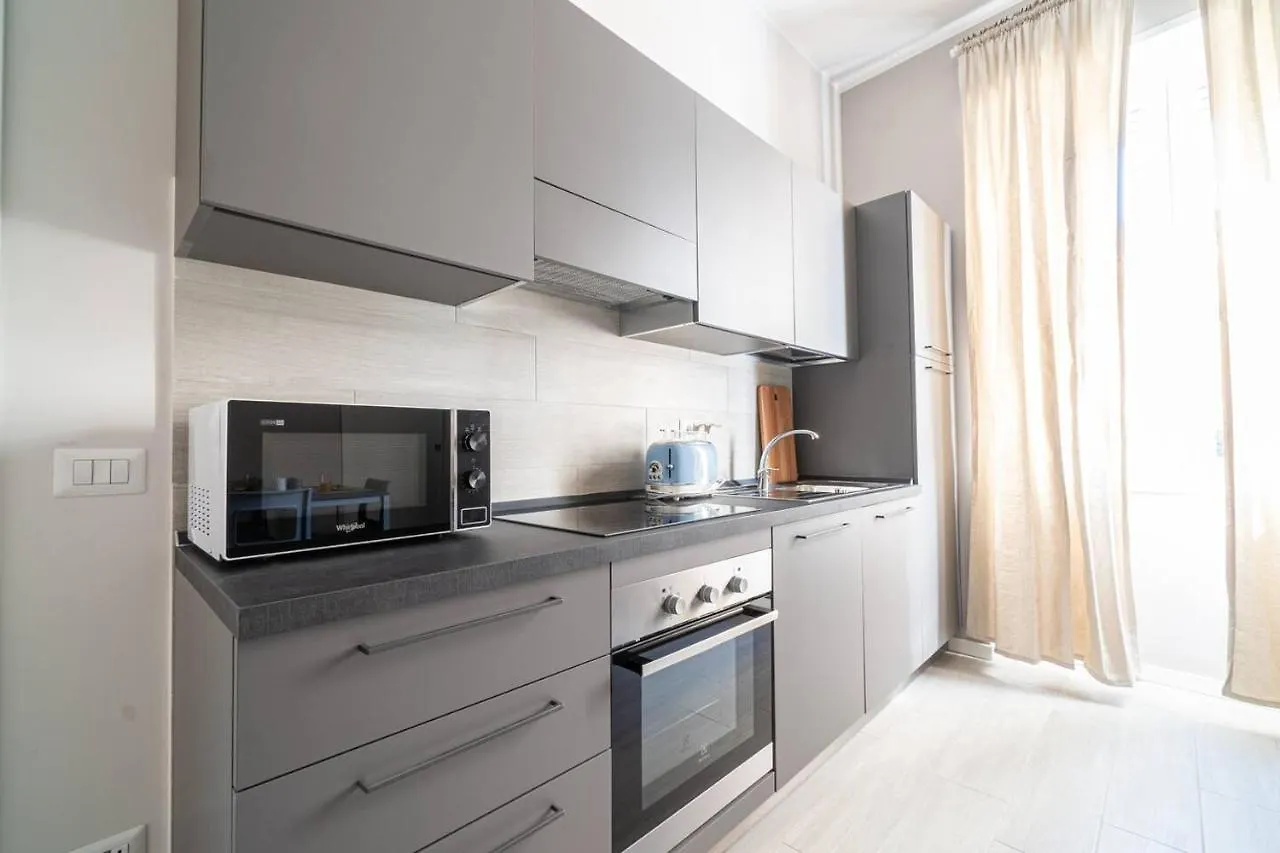 Easylife - Accogliente Residenza A Due Passi Dal Duomo Apartment Milan Italy