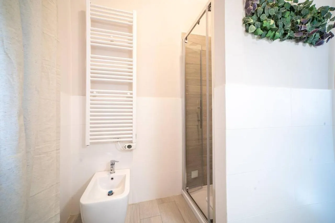 Easylife - Accogliente Residenza A Due Passi Dal Duomo Apartment Milan